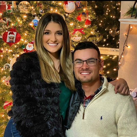 Profile Picture of Faith Hayno (@faithhayno) on Poshmark