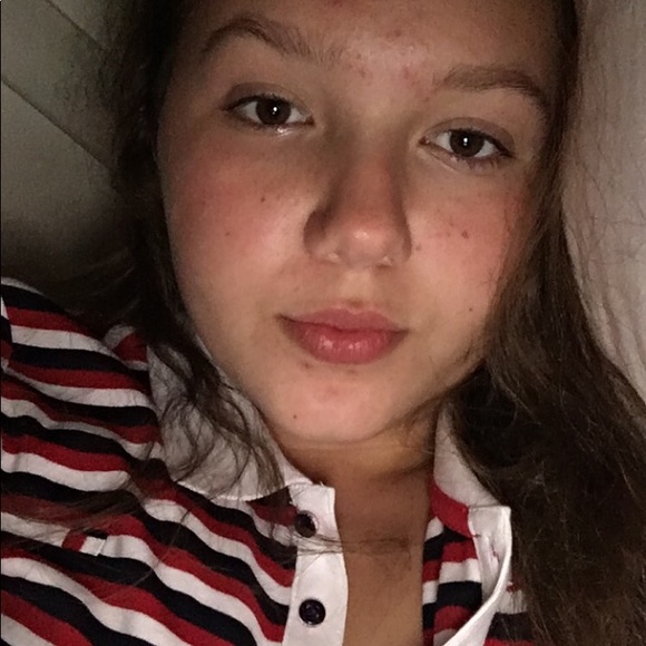 Profile Picture of Brooke Knetter (@brooke_knetter) on Poshmark