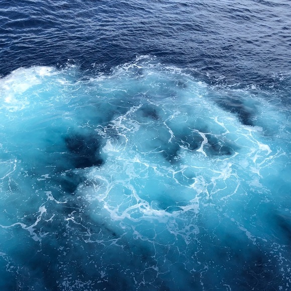 Profile Picture of Kamand Farahbod (@kamaf99) on Poshmark