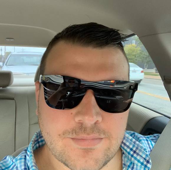 Profile Photo of Jon Hesse (@hessejp) on Poshmark