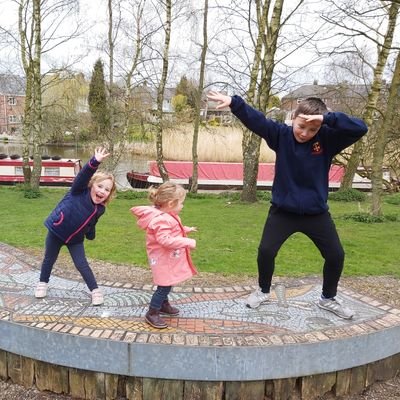 Profile Picture of Lucy Samuels (@lucyrjohnston) on Twitter