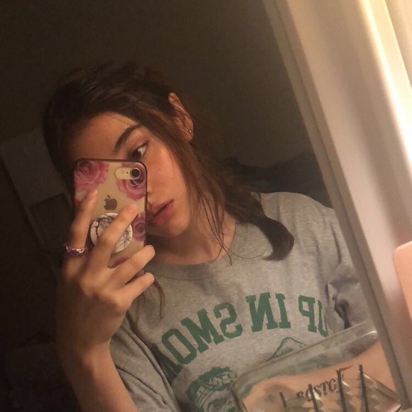 Profile Picture of Christyn Cerboni (@kookychrisp) on Poshmark