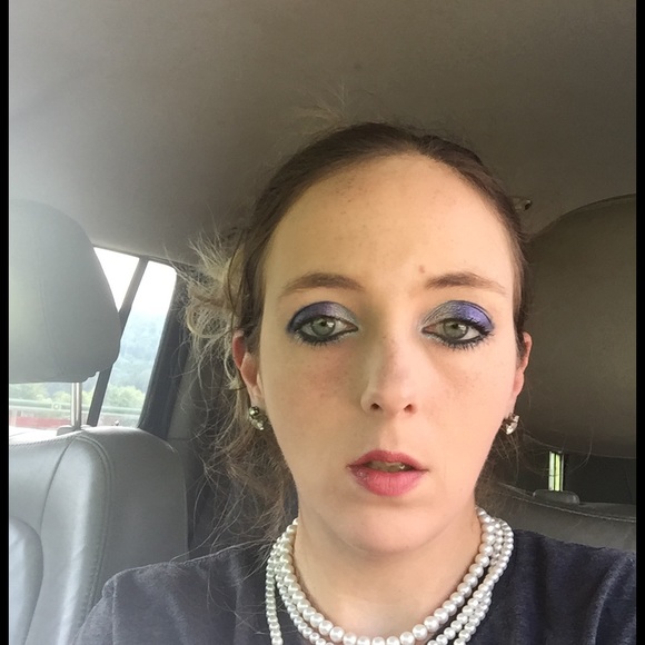 Profile Picture of Shanna Delph (@shannadelph) on Poshmark