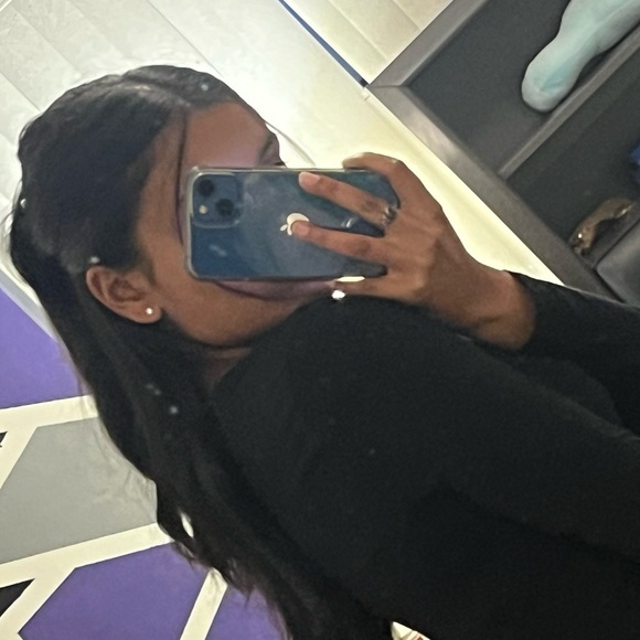 Profile Picture of Emily Ramtahal (@emilyanjali) on Poshmark