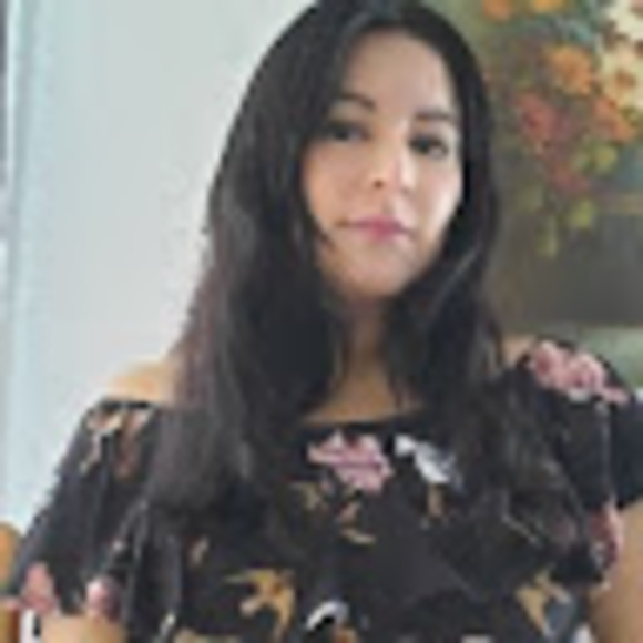 Profile Picture of Norma janeth Alarcon degante (@degantejaneth) on Poshmark