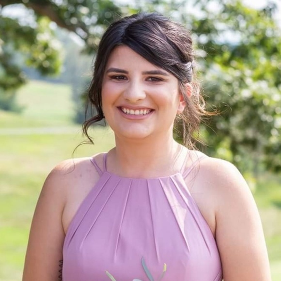 Profile Picture of Stephanie Libby (@stephie24ox) on Poshmark