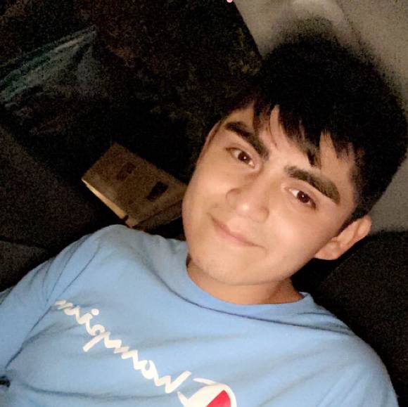 Profile Picture of Angel Luviano (@angelluviano44) on Poshmark