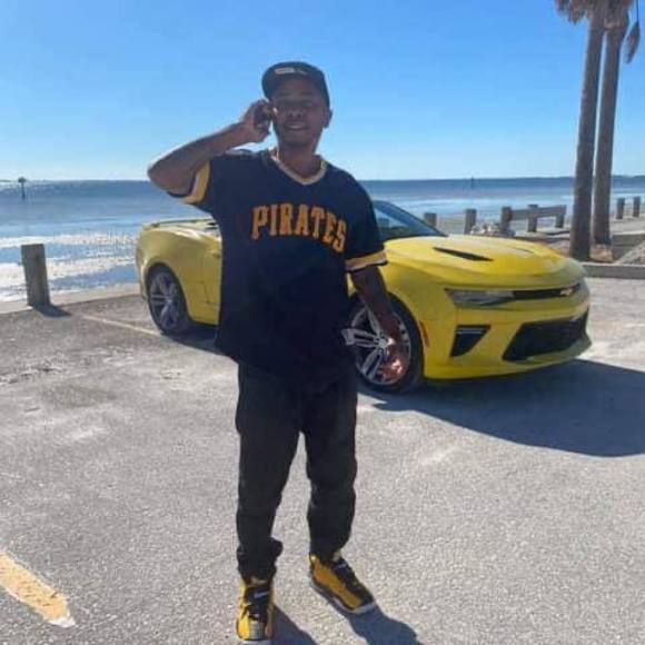 Profile Picture of Leon Christopher (@coleon1353bad) on Poshmark