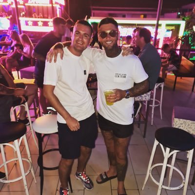 Profile Picture of Lou (@louisroberts26) on Twitter