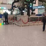 Profile Picture of Guangqlng Wang (@guangqlng.wang) on Facebook