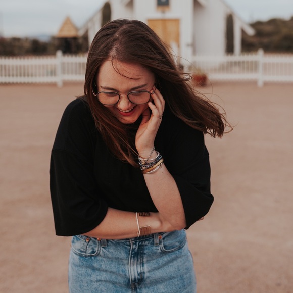 Profile Picture of Alec Corzine (@aleccorzine) on Poshmark