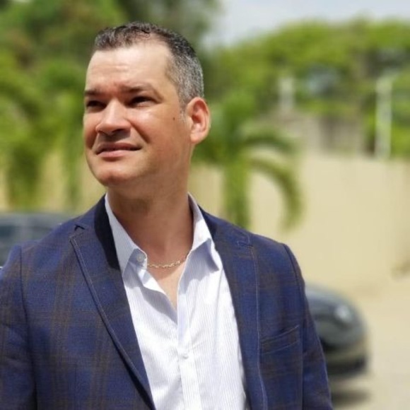 Profile Picture of Edwin Fermin (@lamarca01) on Poshmark