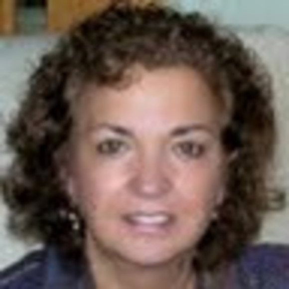 Profile Picture of Cindy Sarbak (@clshome3717) on Poshmark