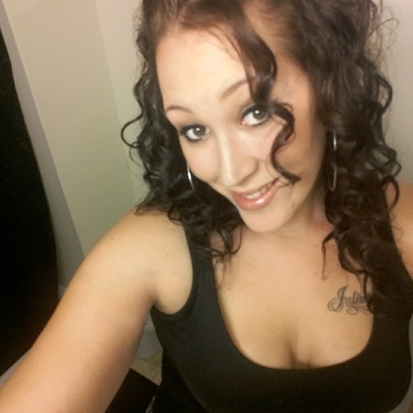 Profile Picture of Krista Scheidt (@kristascheidt) on Poshmark