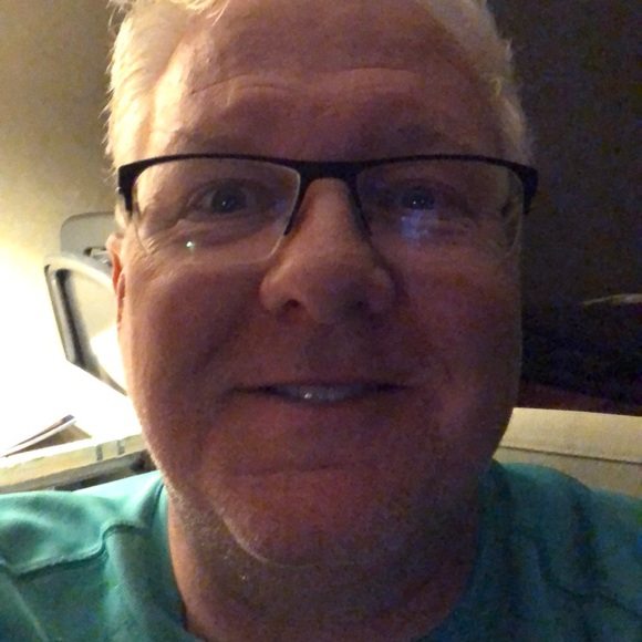 Profile Picture of Randall White (@ralzek) on Poshmark