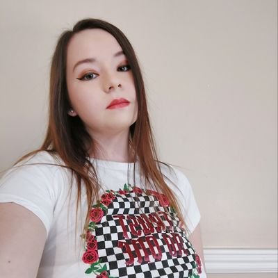 Profile Picture of Naomi Fox (@TheNaomiFoxx) on Twitter