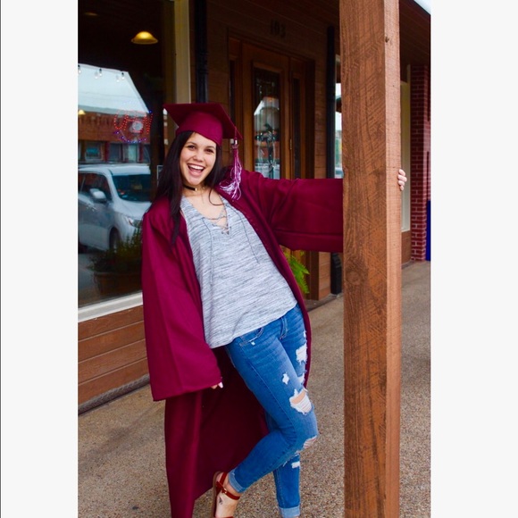 Profile Picture of J Cain (@jenna_cain) on Poshmark