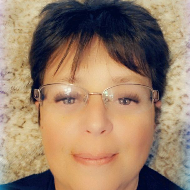 Profile Picture of Michelle Ogle (@michelleogle6) on Tiktok