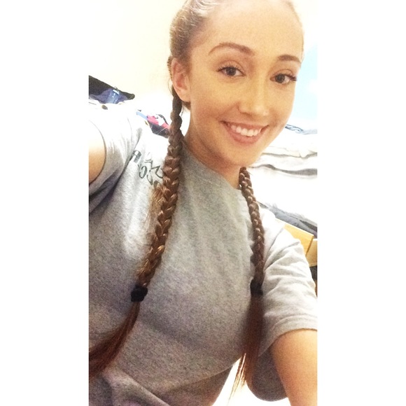 Profile Picture of Kara Prange (@kara_2p) on Poshmark