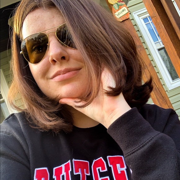 Profile Picture of Samantha Locklear (@slocklear82010) on Poshmark
