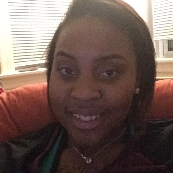 Profile Picture of Alex Crain (@ayy_emm_cee) on Poshmark