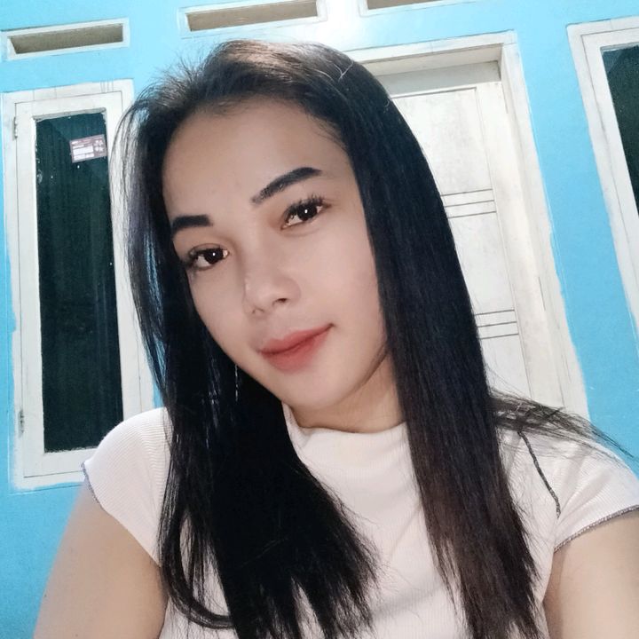 Profile Picture of Laras Hermawan (@laras.hermawan) on Tiktok
