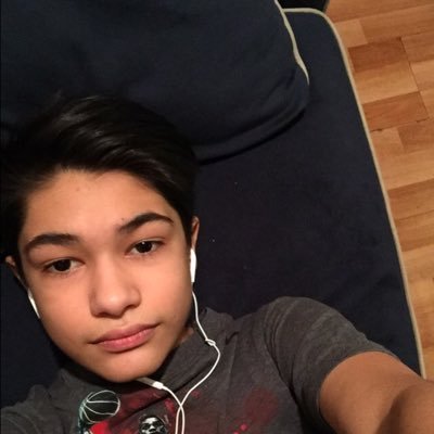 Profile Picture of Heyyyy (@jacob__sams_112) on Twitter