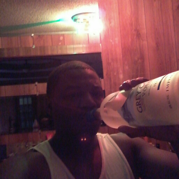 Profile Picture of Cedrick Stevenson (@ced79) on Poshmark