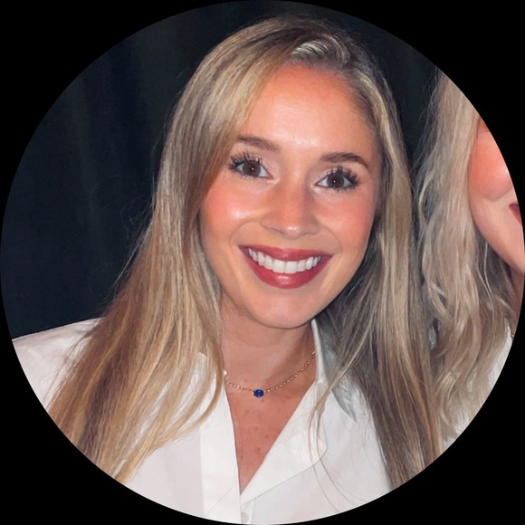 Profile Picture of Haylie Werger (@hayliewerger) on Poshmark