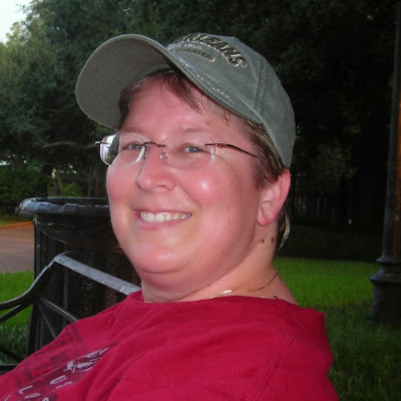 Profile Picture of Diana Keith (@athletefixer) on Poshmark