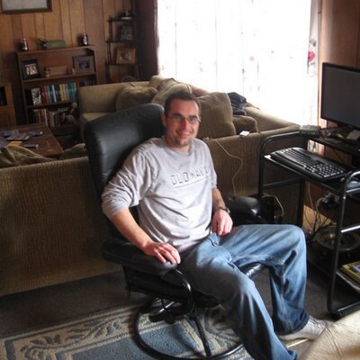 Profile Picture of michael hullings (@bubbie122) on Twitter
