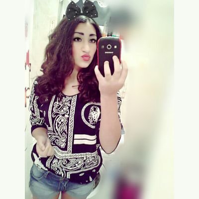 Profile Picture of Lily Simon (@lilysimon7) on Twitter