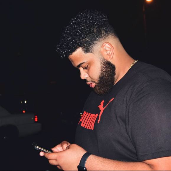 Profile Picture of Guillermo Castillo (@guillermo34) on Poshmark