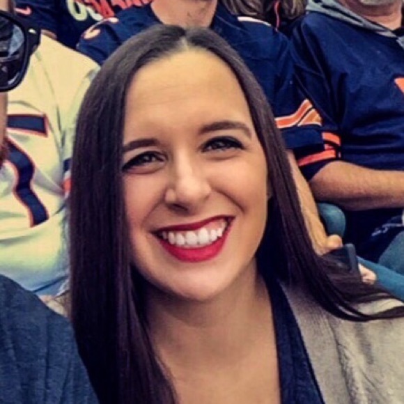 Profile Picture of Katelyn Currier (@kmcurrier0) on Poshmark