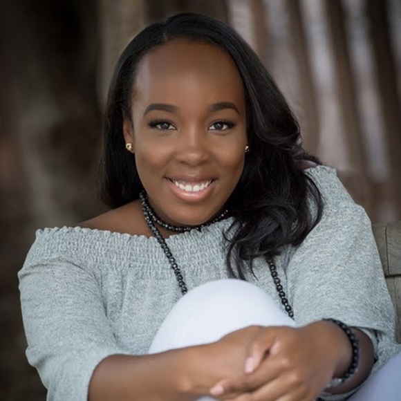 Profile Picture of Kala Mitchell (@kamitchell15) on Poshmark