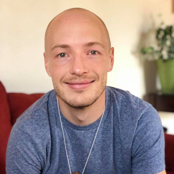 Profile Picture of Sean May (@convert411) on Poshmark