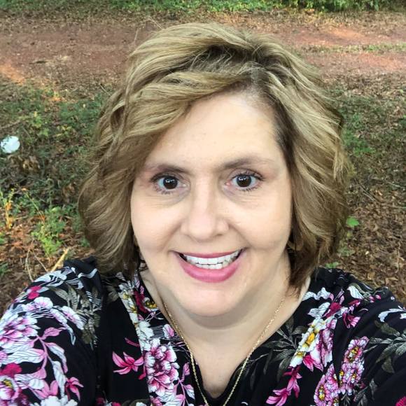 Profile Picture of Deborah Curington (@debcur66) on Poshmark