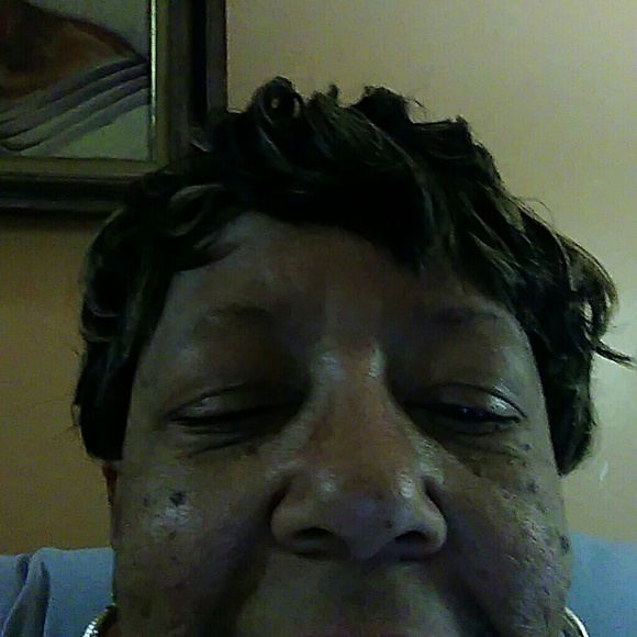 Profile Picture of Denise Browne (@djbrowne724) on Poshmark
