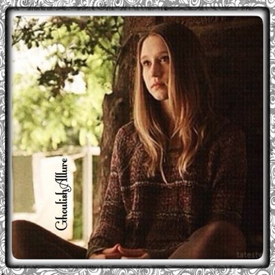 Profile Picture of Violet Harmon Langdon. (@GhoulishAllure) on Twitter