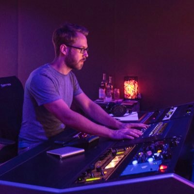 Profile Picture of Travis Ball (@travisballmix) on Twitter