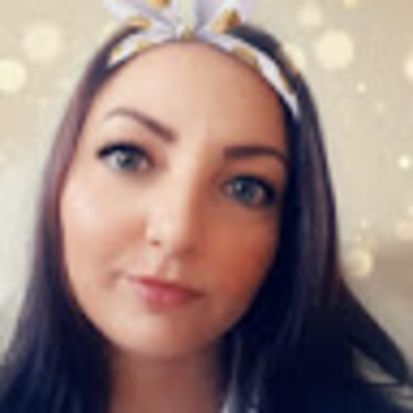 Profile Picture of Linda Coetzee (@lindacoetzee) on Poshmark