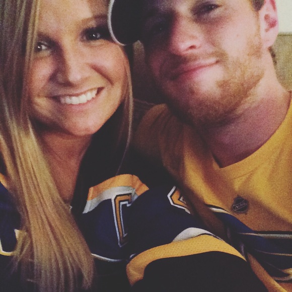 Profile Picture of Ellen Scollay (@edsd45) on Poshmark