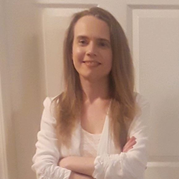 Profile Picture of Jennifer Pierce (@jpierce1817) on Poshmark