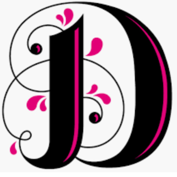 Profile Picture of Danielle Sylvestre (@dhot1520) on Poshmark