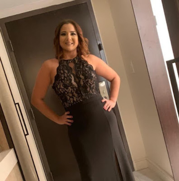 Profile Picture of Maria Aponte (@mariaaponte631) on Poshmark
