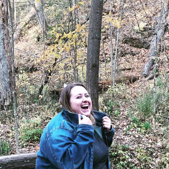 Profile Picture of Danielle Proulx (@danielleharmony) on Poshmark