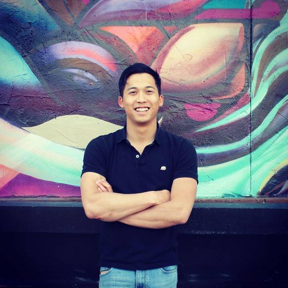 Profile Picture of Alex Au (@alexreyau) on Poshmark