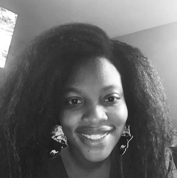 Profile Picture of Naresha Cohoe (@nareshacohoe) on Poshmark