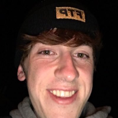 Profile Picture of Mikey (@_mikerolland) on Twitter