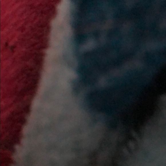 Profile Picture of Kim Littles (@kimlittles) on Poshmark